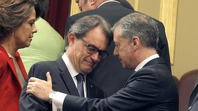 Mas y Urkullu en la proclamación de Felipe VI