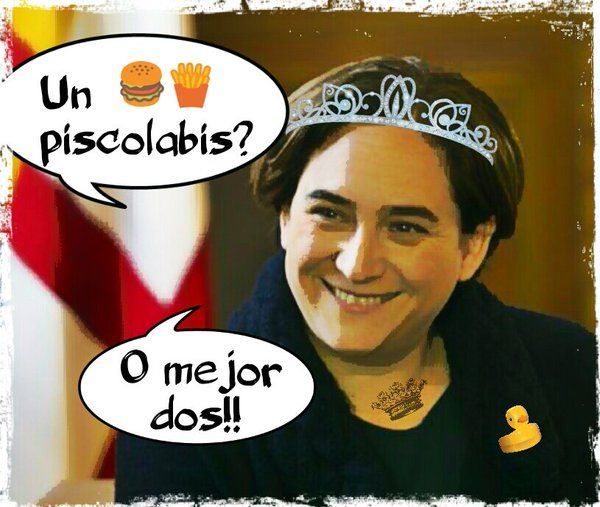 Cómo le brillan los ojillos a Lady A en cuanto aparece la comida