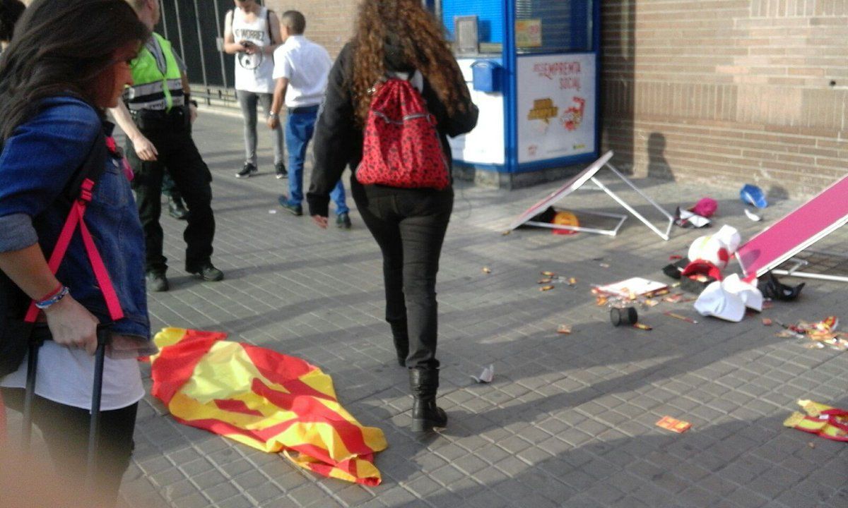 TV3 y 'La Vanguardia' ignoran la agresión contra las jóvenes de 'Barcelona con la selección' …