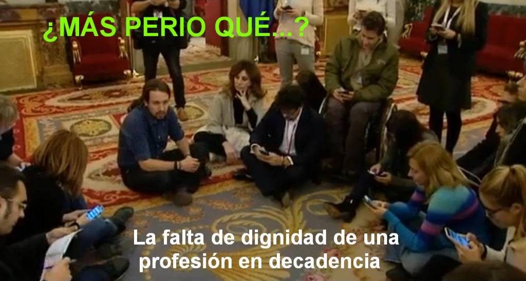 iglesias-se-sienta-en-el-suelo-del-congreso-con-los-periodistas