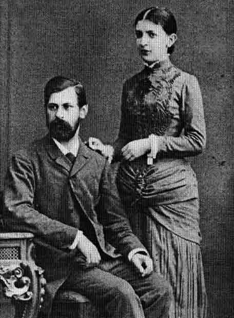 Sigmund Freud y su esposa, Martha Bernays, fotografiados en su casa de Hamburgo