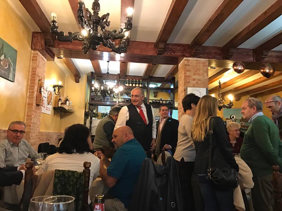 Taberna del Bacalhao Portugués, el local que nuestro amigo Manuel Artero ha elegido para la comida de hermandad de La Paseata