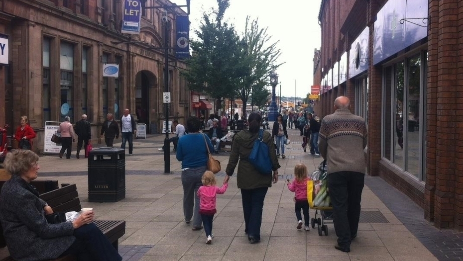 Una calle del centro de Rotherham, Inglaterra, donde unos 1400 chicos fueron abusados por una banda organizada durante más de 15 años