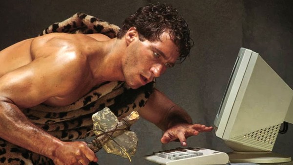 El idiota izquierdista no tiene empacho en navegar en el cyberespacio, sentirse on-line y (sin advertir la contradicción) abominar del consumismo