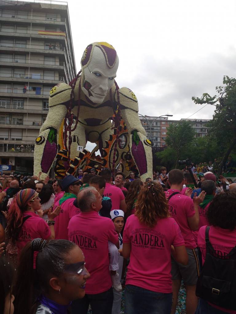 "Evolución", primer premio de la Batalla de las flores 2018.