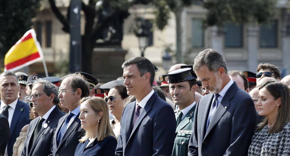 y este Piter Sánchez de qué sonríe