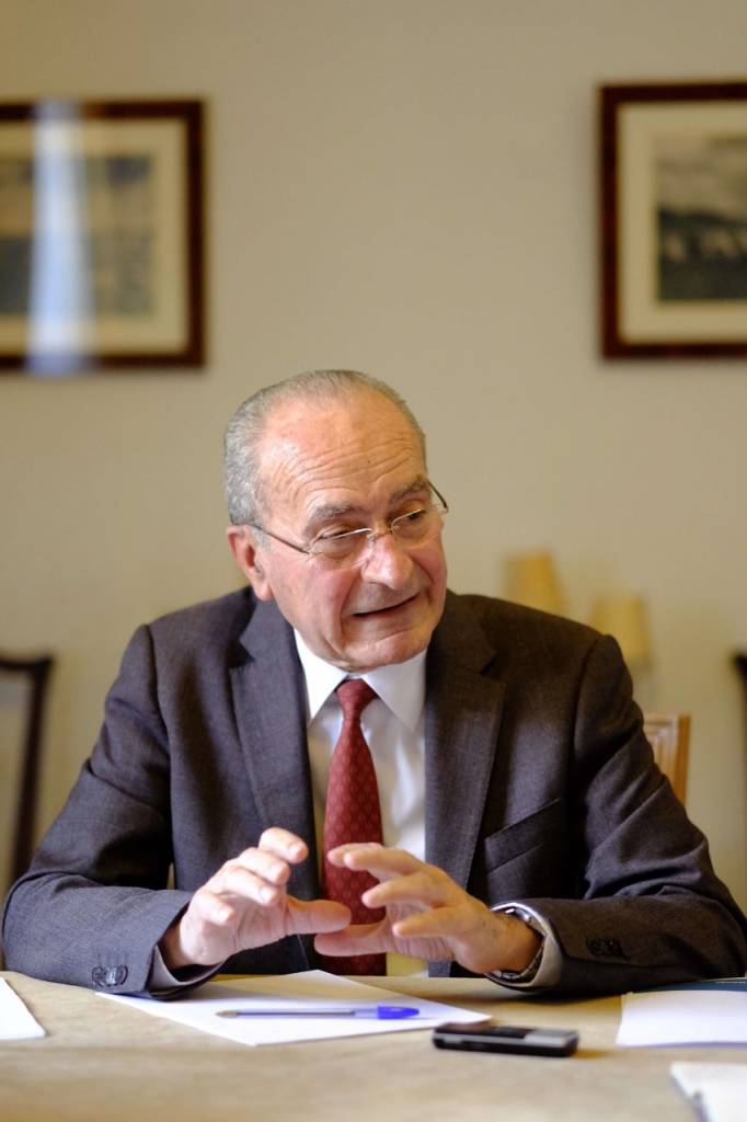 Francisco de la Torre: "La autonomía andaluza, es muy centralista"