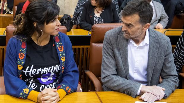Teresa Rodríguez y Antonio Maíllo. Fotografía de Raúl Caro