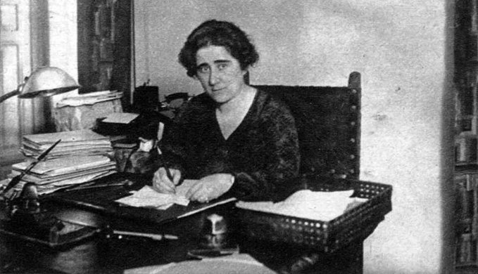 Clara Campoamor, escritora y política liberal que impulsó el sufragio femenino en España